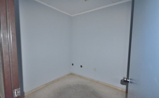 Resale - Apartment -
Torrevieja - Centro