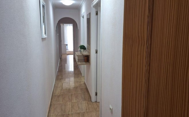Resale - Apartment -
Torrevieja - Playa del Cura