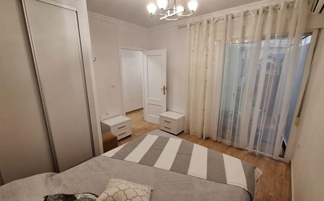 Resale - Apartment -
Torrevieja - Playa del Cura