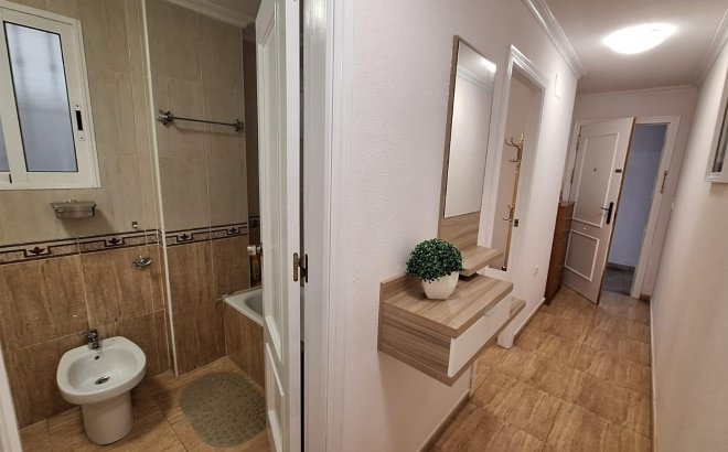 Resale - Apartment -
Torrevieja - Playa del Cura