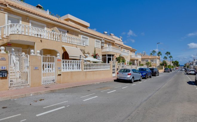 Resale - Bungalow -
Torrevieja - Los Frutales