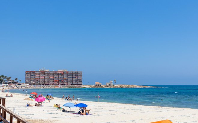 Resale - Bungalow -
Torrevieja - Los Frutales