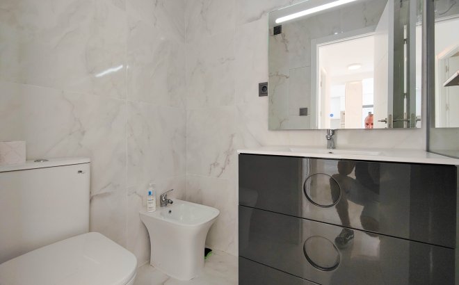 Revente - Appartement -
Torrevieja - Costa Blanca