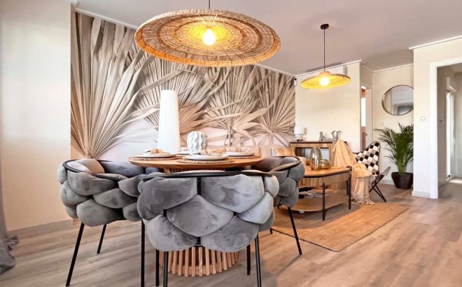 Herverkoop - Town House -
Torrevieja - Costa Blanca