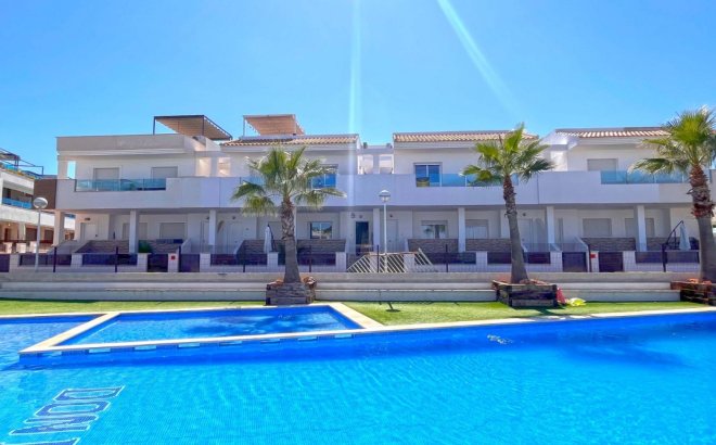 Herverkoop - Town House -
Torrevieja - Costa Blanca