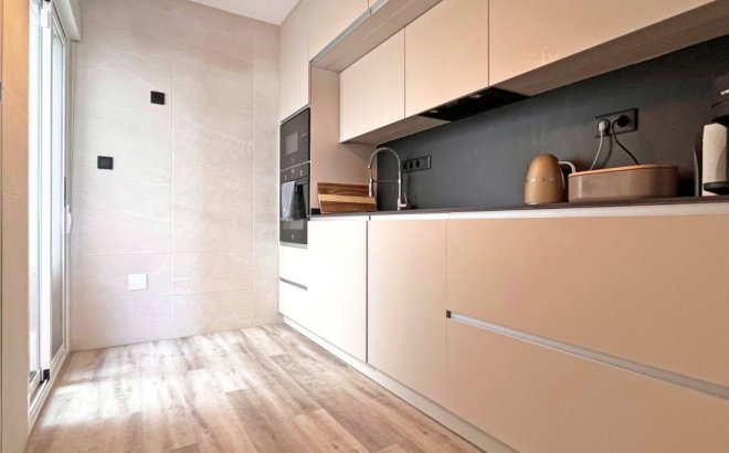 Herverkoop - Town House -
Torrevieja - Costa Blanca