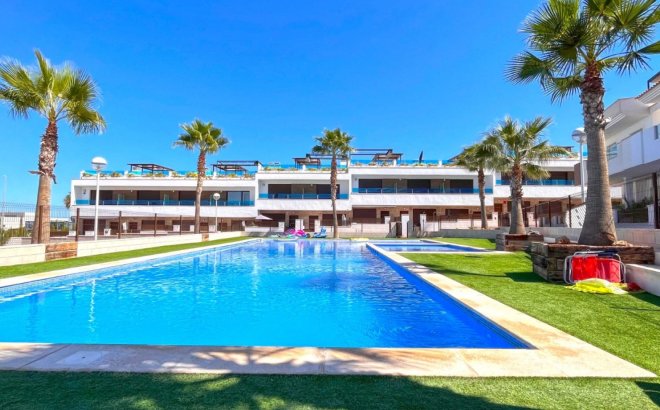 Herverkoop - Town House -
Torrevieja - Costa Blanca