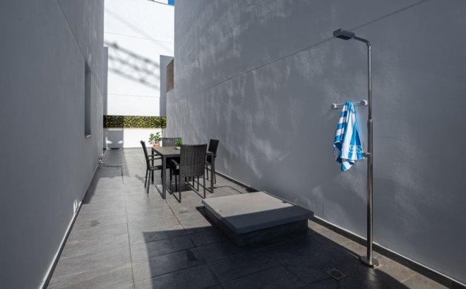 Resale - Villa -
Torrevieja - Costa Blanca