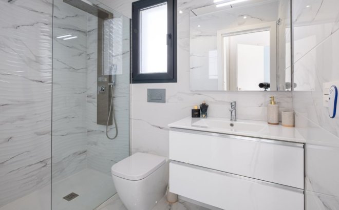 Resale - Villa -
Torrevieja - Costa Blanca