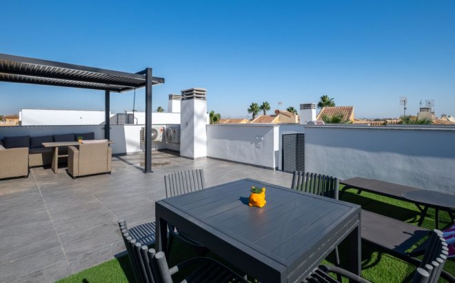 Resale - Villa -
Torrevieja - Costa Blanca