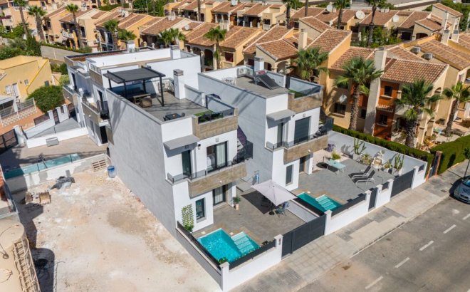 Resale - Villa -
Torrevieja - Costa Blanca