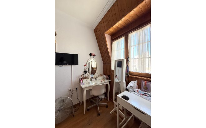 Herverkoop - Town House -
Torrevieja