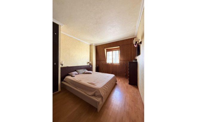 Herverkoop - Town House -
Torrevieja