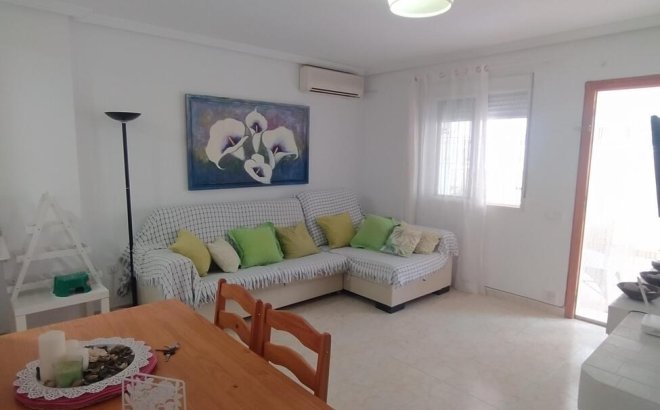 Resale - Bungalow -
Torrevieja - LA VELETA MAR AZUL