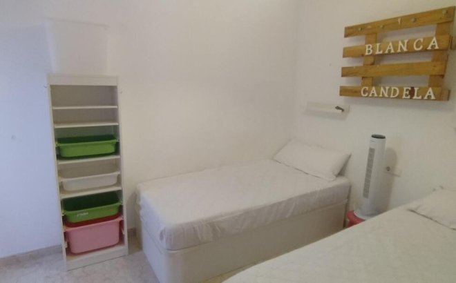 Resale - Bungalow -
Torrevieja - LA VELETA MAR AZUL