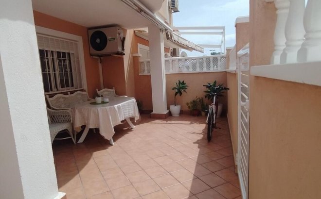 Resale - Bungalow -
Torrevieja - LA VELETA MAR AZUL