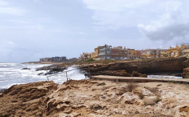 Resale - Bungalow -
Torrevieja - LA VELETA MAR AZUL