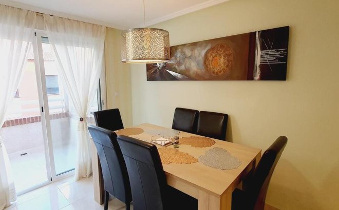 Resale - Apartment -
Torrevieja - Centro