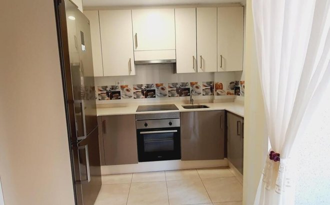 Resale - Apartment -
Torrevieja - Centro