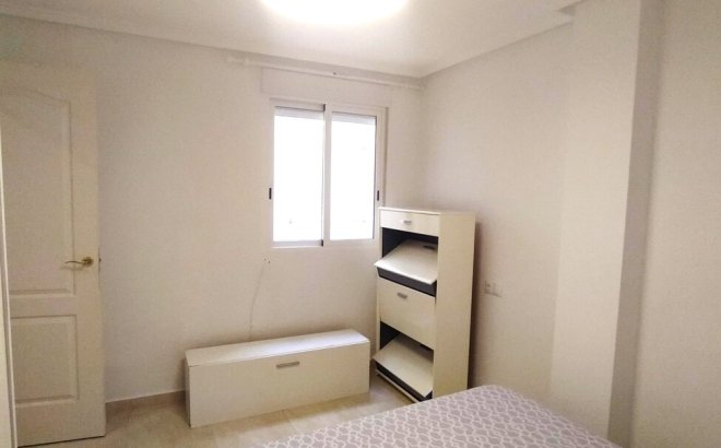 Resale - Apartment -
Torrevieja - Centro