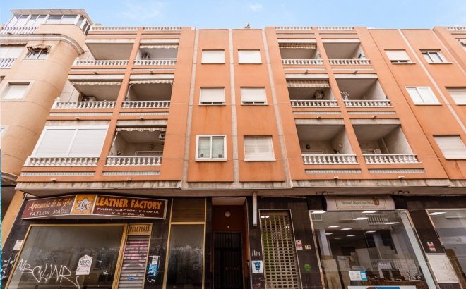 Resale - Apartment -
Torrevieja - Costa Blanca