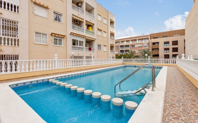 Resale - Apartment -
Torrevieja - Costa Blanca
