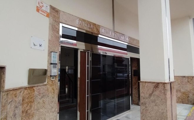 Revente - Appartement -
Torrevieja