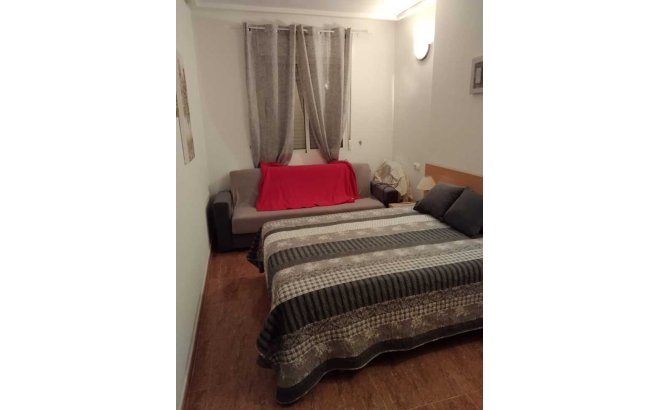 Revente - Appartement -
Torrevieja