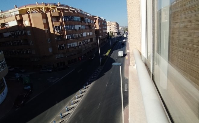 Revente - Appartement -
Torrevieja