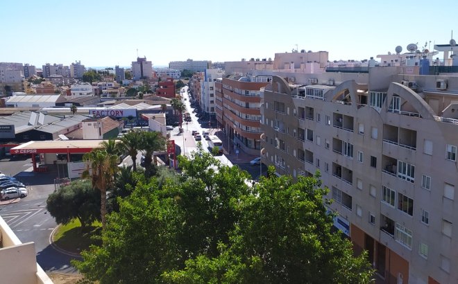 Revente - Appartement -
Torrevieja