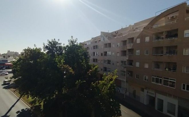 Revente - Appartement -
Torrevieja