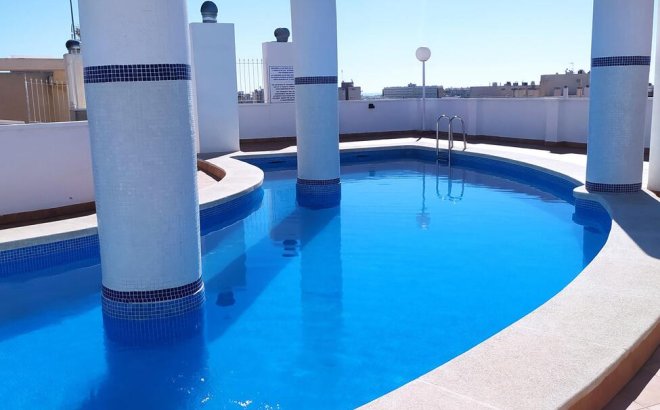 Revente - Appartement -
Torrevieja