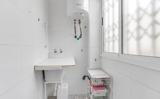 Revente - Penthouse -
Torrevieja - Paseo Maritimo