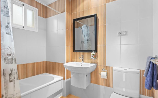 Resale - Apartment -
Torrevieja - Costa Blanca