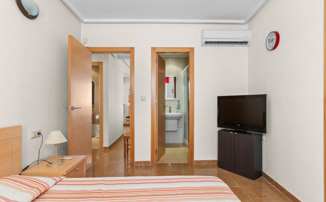 Resale - Apartment -
Torrevieja - Costa Blanca