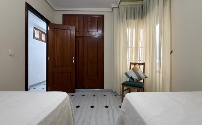 Revente - Appartement -
Torrevieja - Costa Blanca