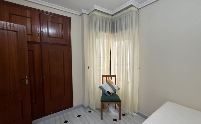 Revente - Appartement -
Torrevieja - Costa Blanca