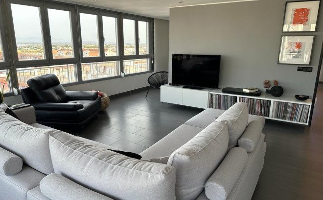 Revente - Penthouse -
Torrevieja - El Acequión - Los Náufragos