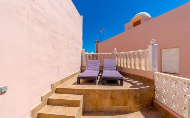Resale - Town House -
Torrevieja - Los Frutales/ La Rosaleda