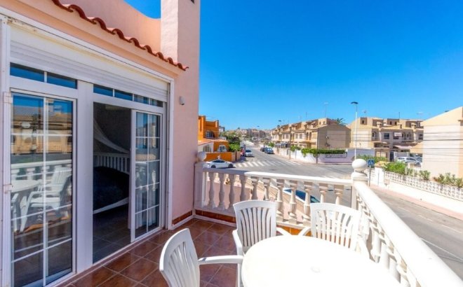 Resale - Town House -
Torrevieja - Los Frutales/ La Rosaleda