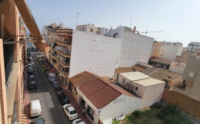 Resale - Apartment -
Torrevieja - Centro