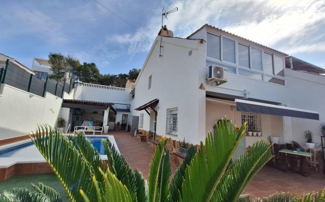 Resale - Villa -
Torrevieja - Los Balcones - Los Altos del Edén