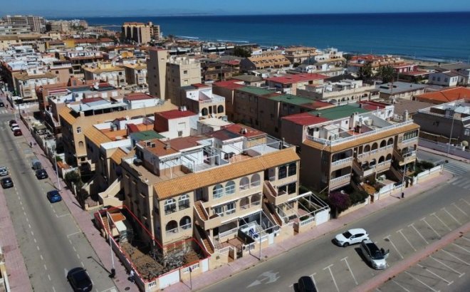 Resale - Bungalow -
Torrevieja - Costa Blanca