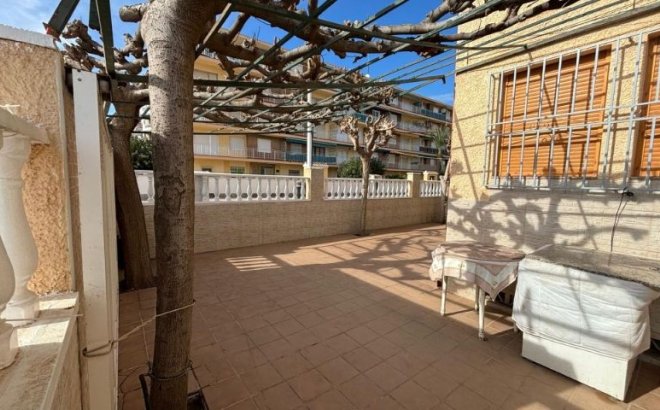 Resale - Bungalow -
Torrevieja - Costa Blanca