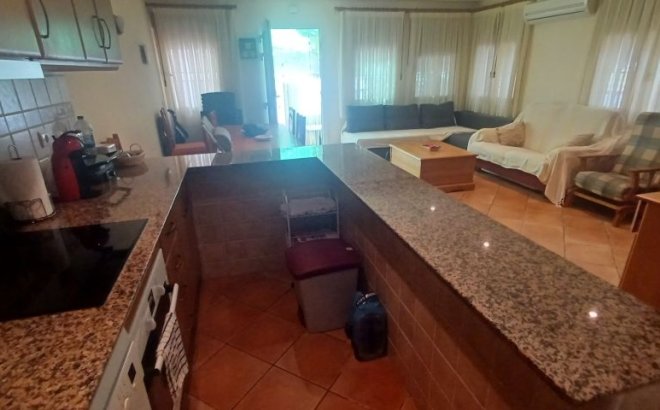 Resale - Bungalow -
Torrevieja - Costa Blanca