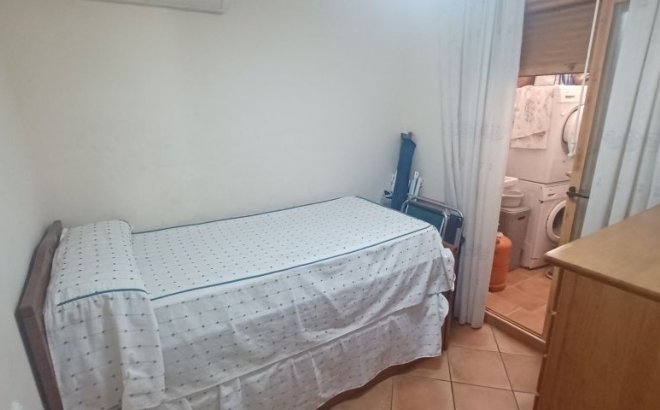 Resale - Bungalow -
Torrevieja - Costa Blanca