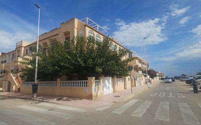 Resale - Bungalow -
Torrevieja - Costa Blanca