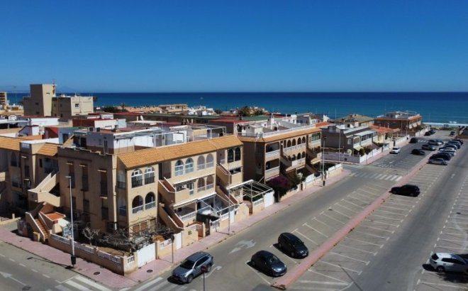 Resale - Bungalow -
Torrevieja - Costa Blanca
