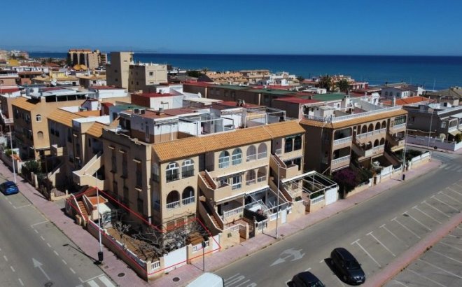 Resale - Bungalow -
Torrevieja - Costa Blanca