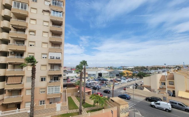 Resale - Apartment -
Torrevieja - Nueva Torrevieja